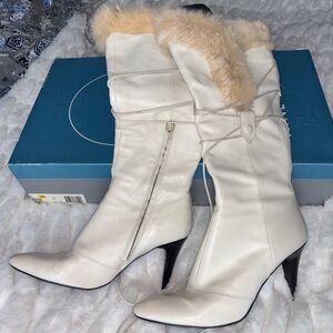 Nine West White Fur-Trimmed Heeled Boots
